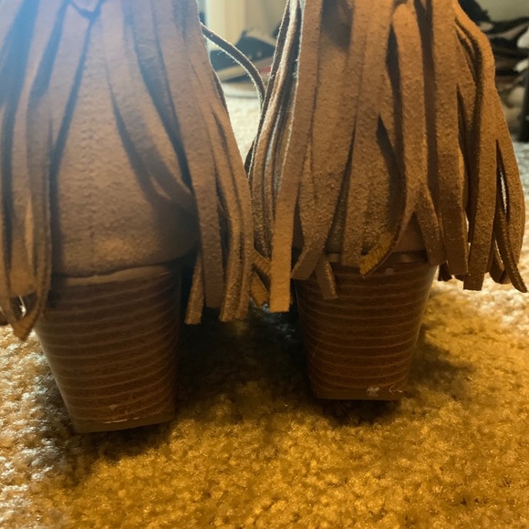 Fringe booties - Picture 2 of 3